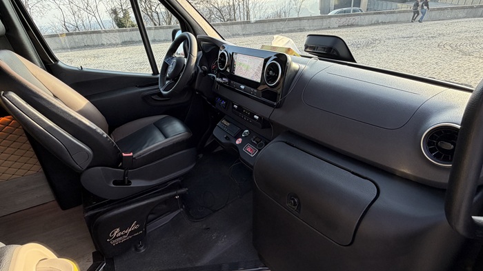 Mercedes 3